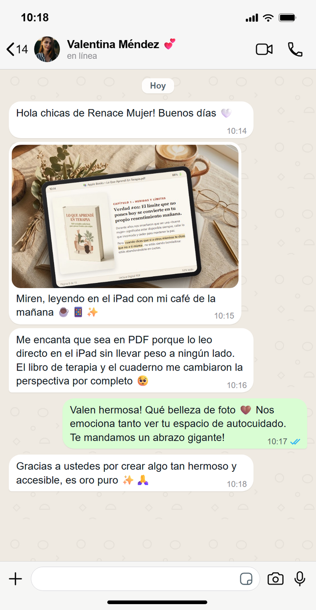Testimonio de WhatsApp - Valentina Méndez leyendo la colección en iPad